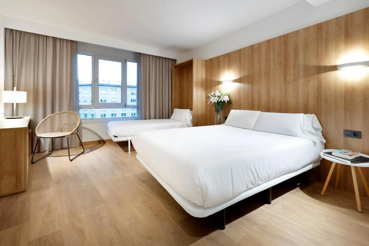 Apartaments Sb Corona Tortosa 0*,